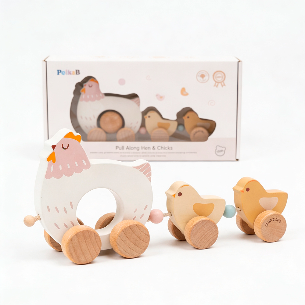 Gallina y pollitos de madera