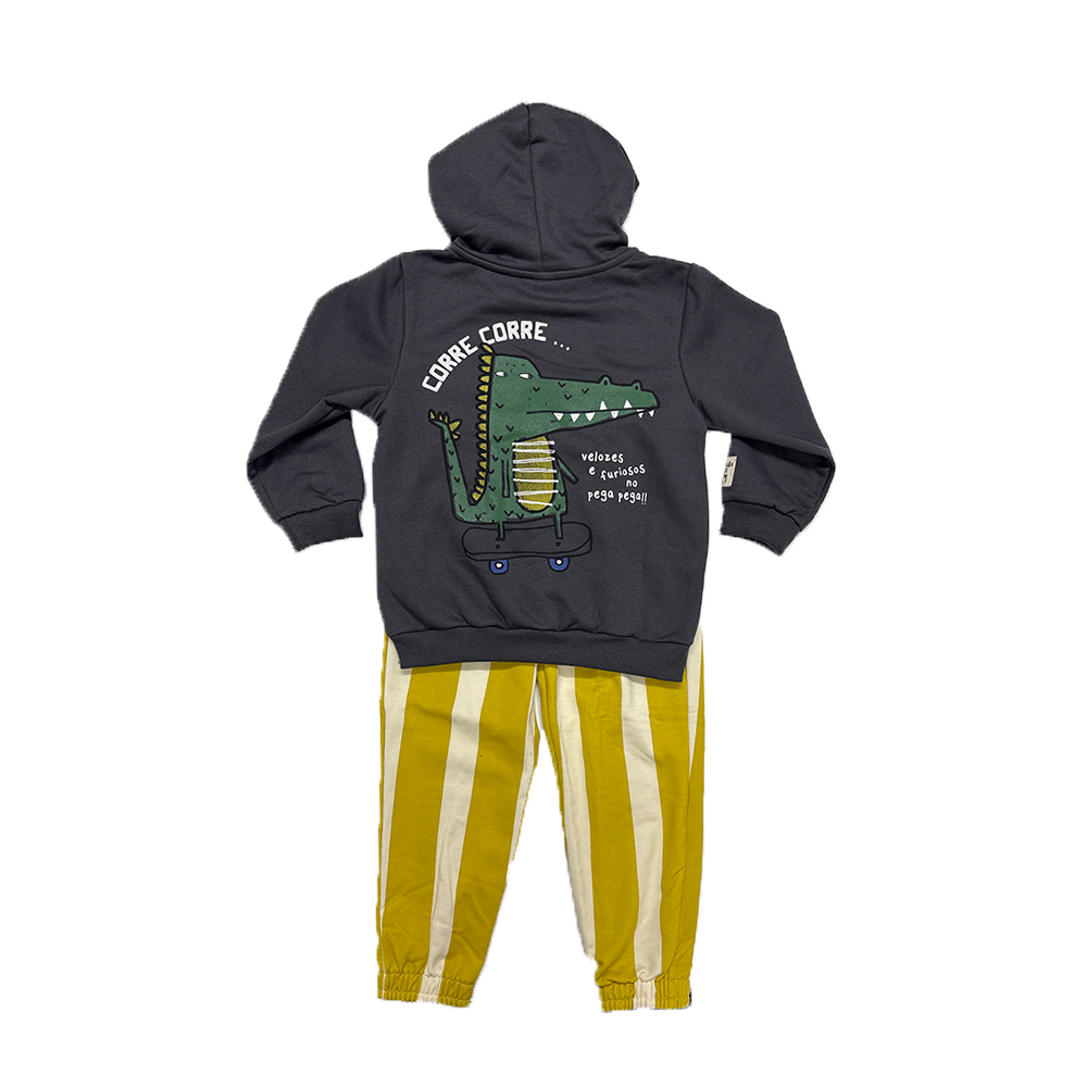 Conjunto con bordados 3D
