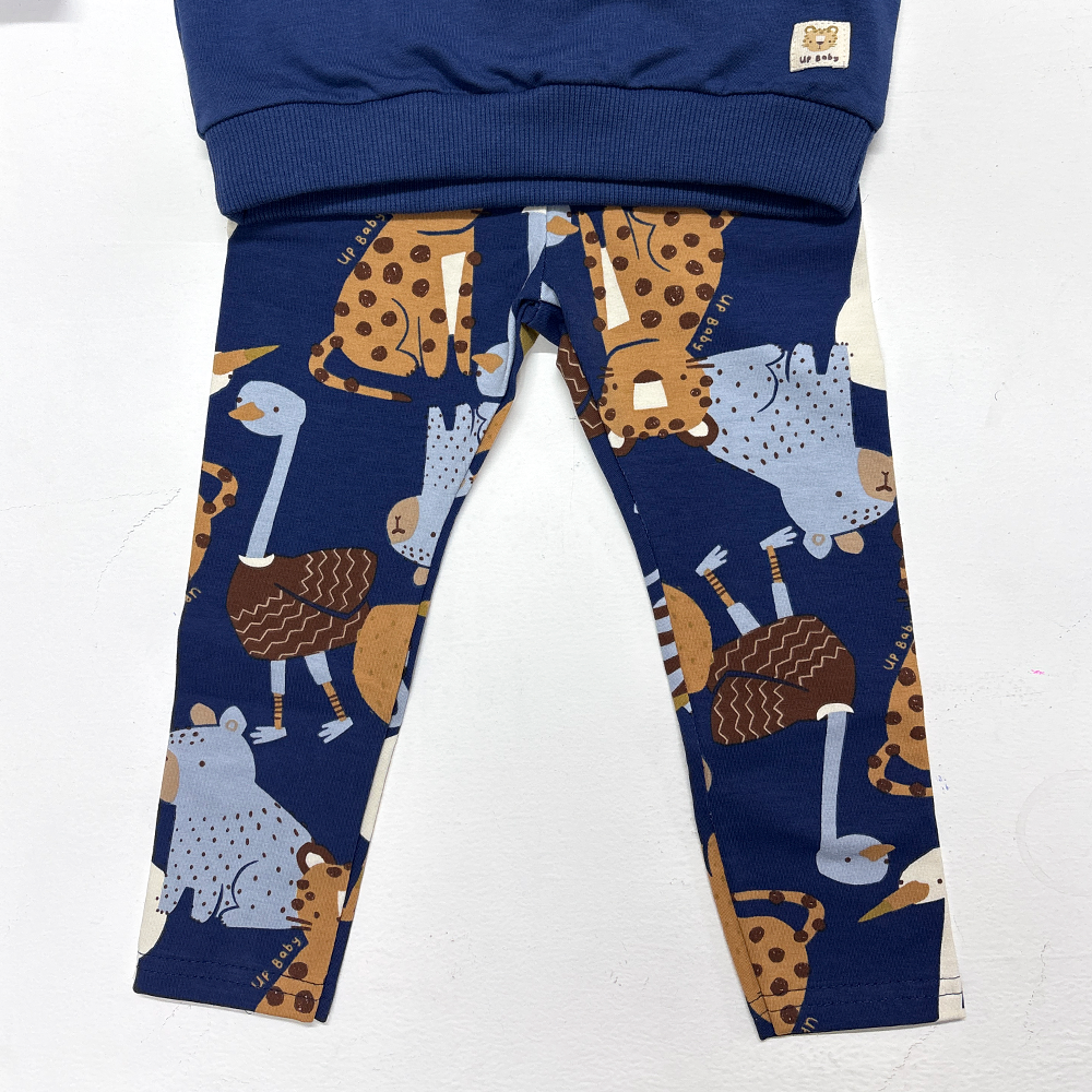 Conjunto calza y buzo con friza